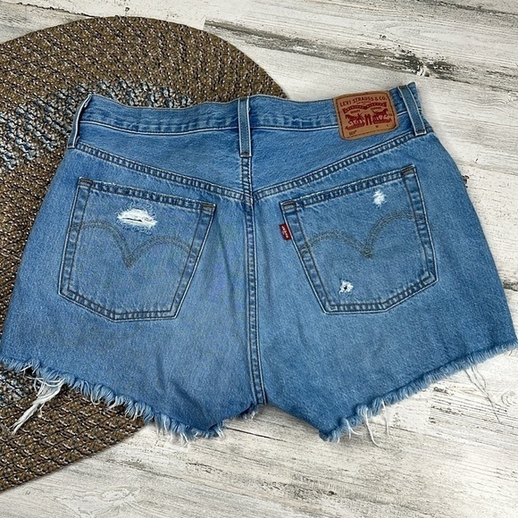 LEVI'S 501 Distressed Destroy Cut-off Jean Shorts Size 31 Button Fly Front Blue - Picture 9 of 17